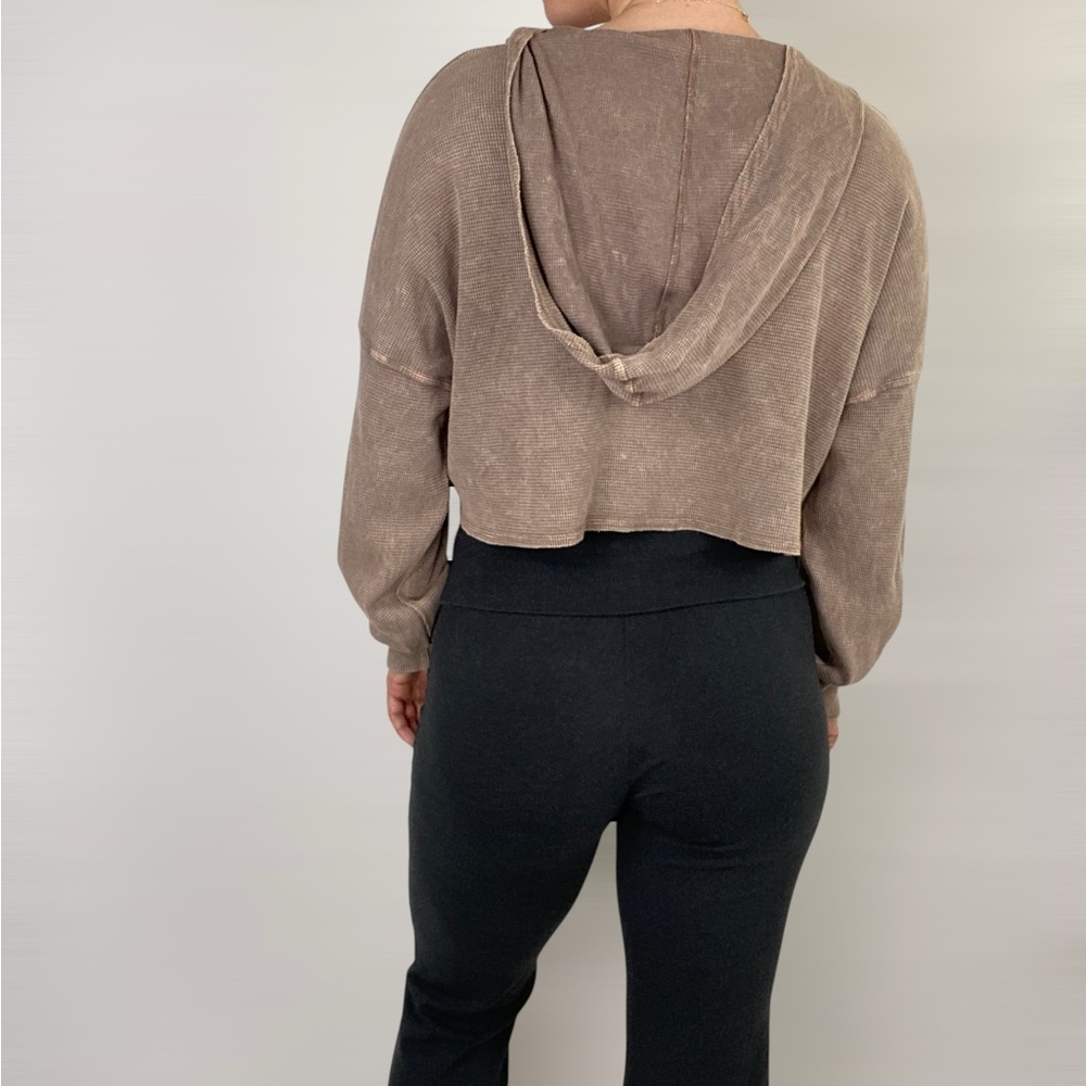 ALTAR’D STATE‎ Waffle Knit V Neck Crop Hoodie Pullover Top - Picture 2 of 5